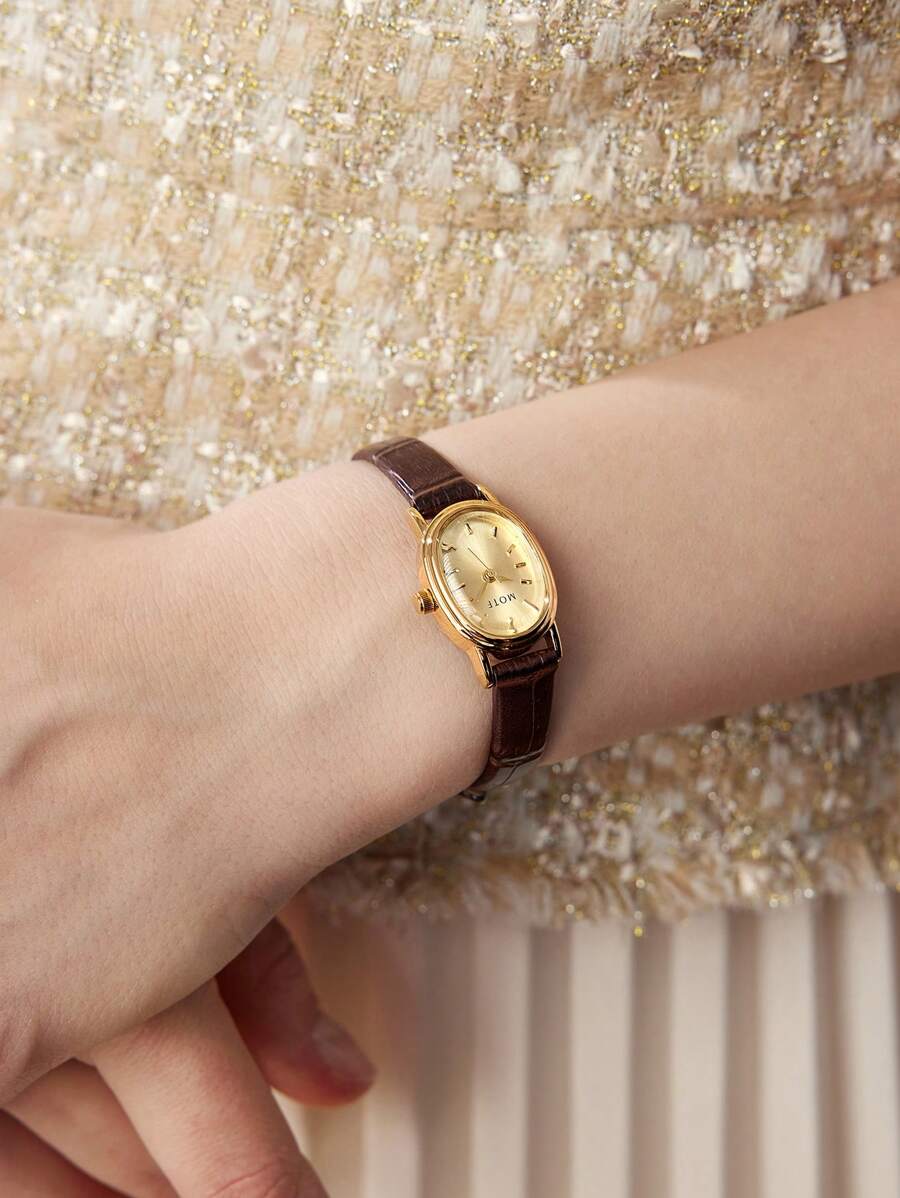 Relógio Petite Classic Banhado em Ouro 18K