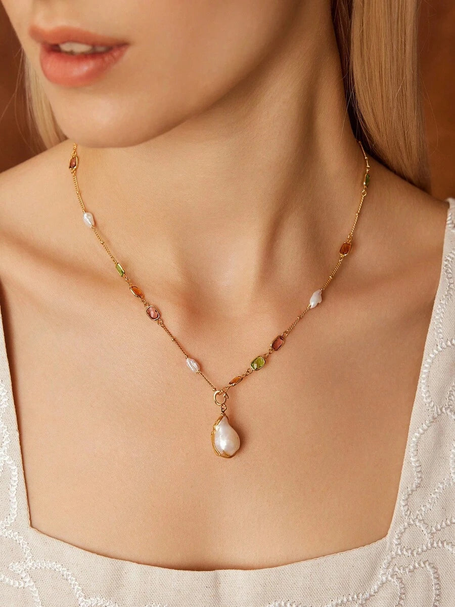 Colar Élégance Perle Multicolore Banhado em Ouro 18K