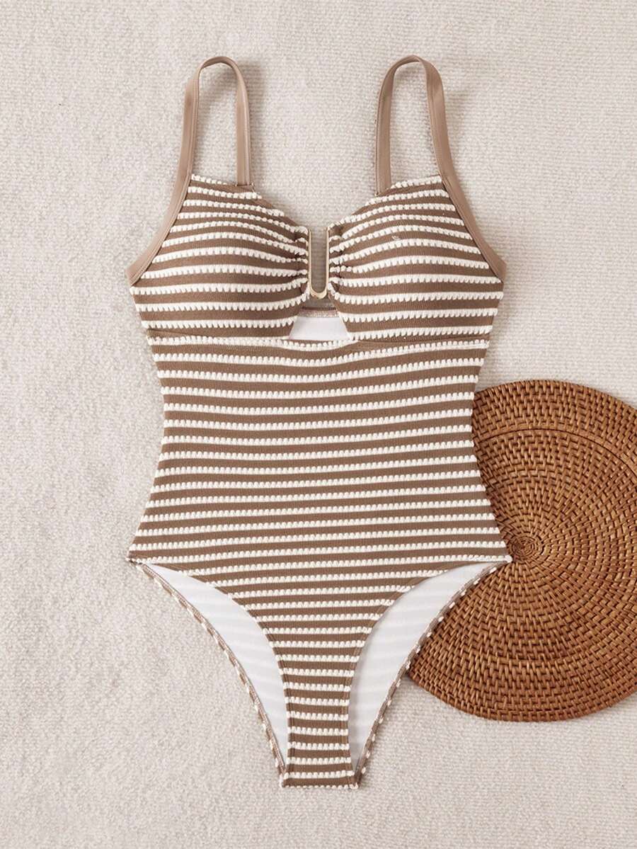 Maiô Elegance Detalhe Metálico em U