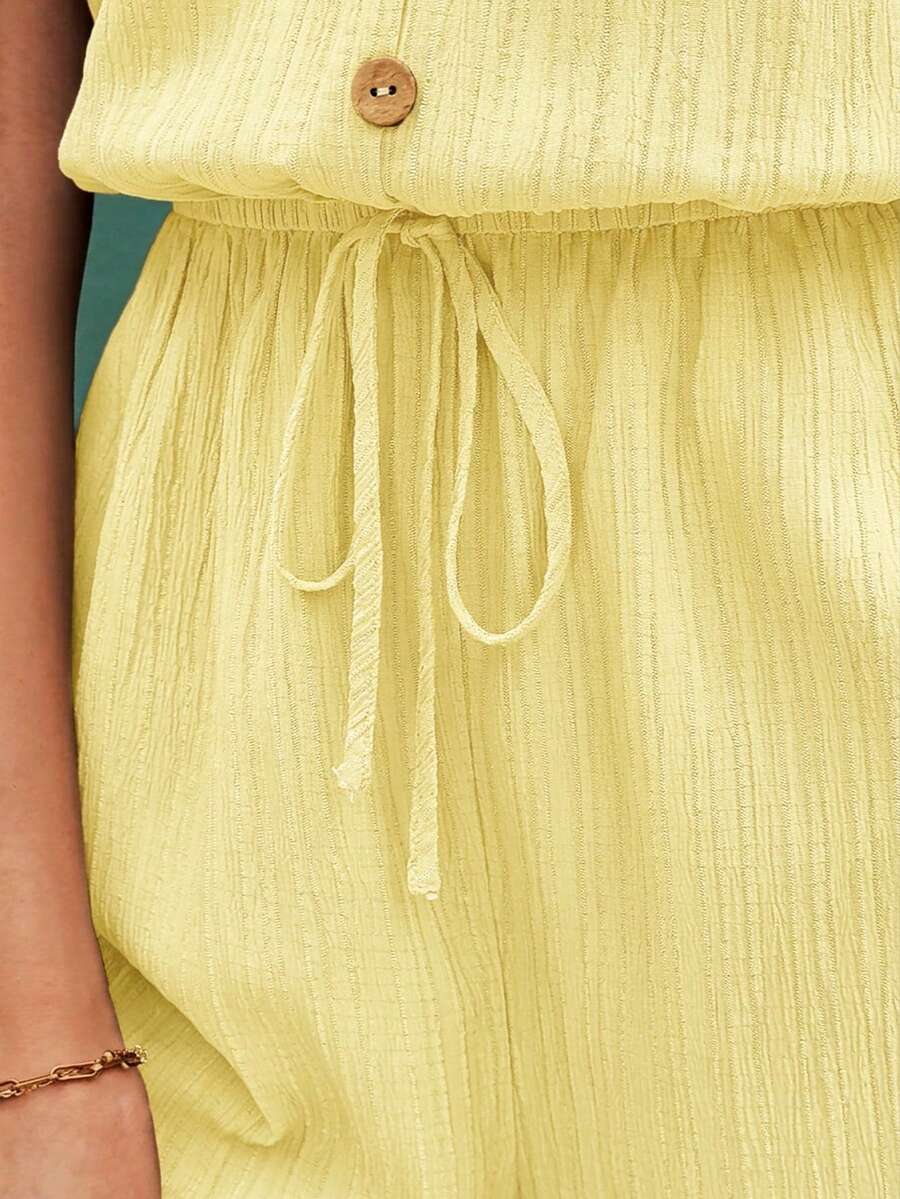 Macacão Curto Antonia Botões e Cintura Marcada